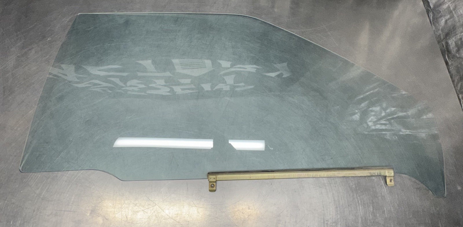 85-87 Toyota Corolla Ae86 Right Passenger Side Window Side Glass Used #1