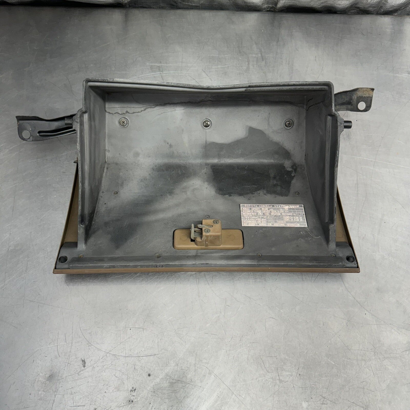 TOYOTA COROLLA SPRINTER AE70 KE70 TE71 DASH GLOVE BOX STORAGE COMPARTMENT #1