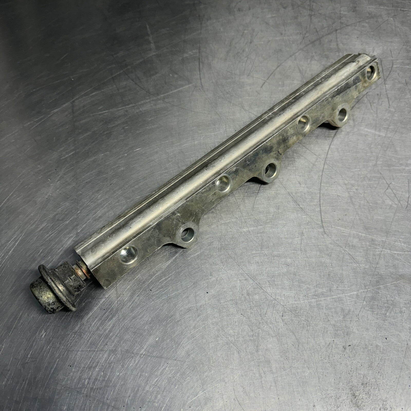 Toyota 4A-GE 16v Fuel Rail / Ramp with Pressure Regulator (Corolla MR2 AE86) #3