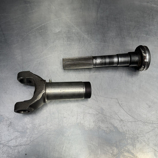 N3-3-2471KX Driveshaft Slip Yoke Front Shaft Spline 1350 UJoint 85 Square body