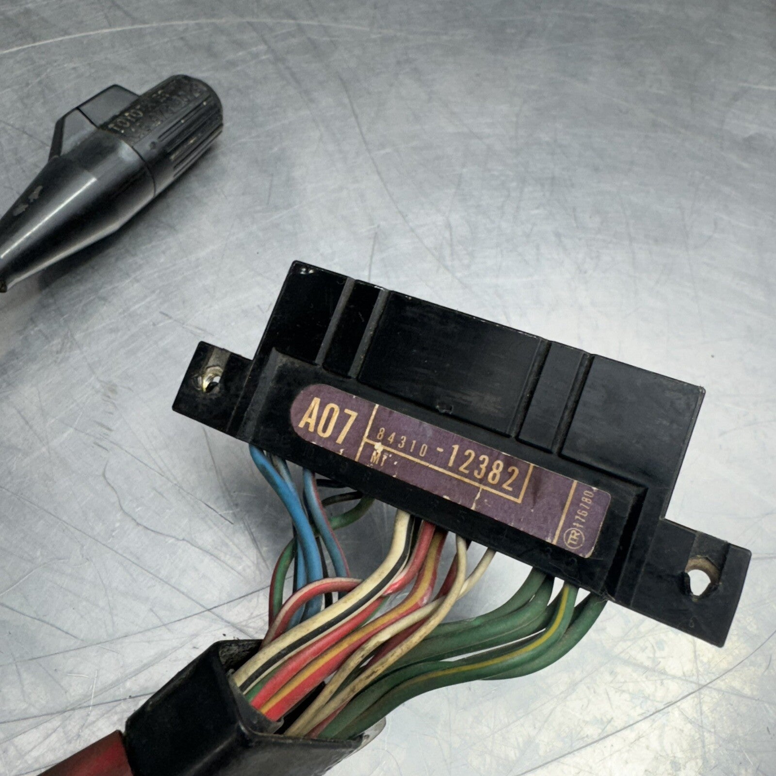 Toyota Corolla KE70 steering column turn signal headlight switch #2