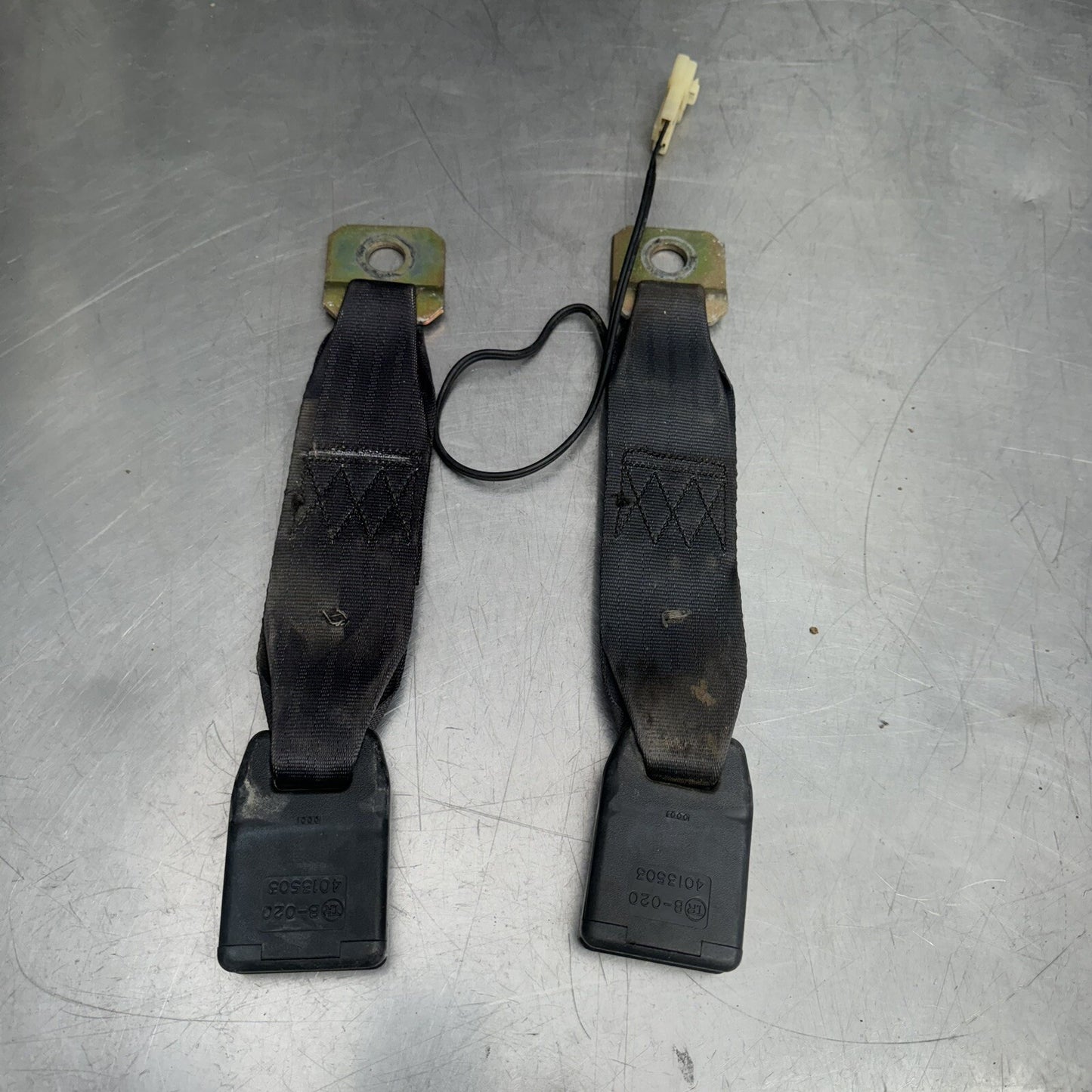 Toyota Corolla AE86 Front Seat Belt Buckle Receiver Clip Pair #1