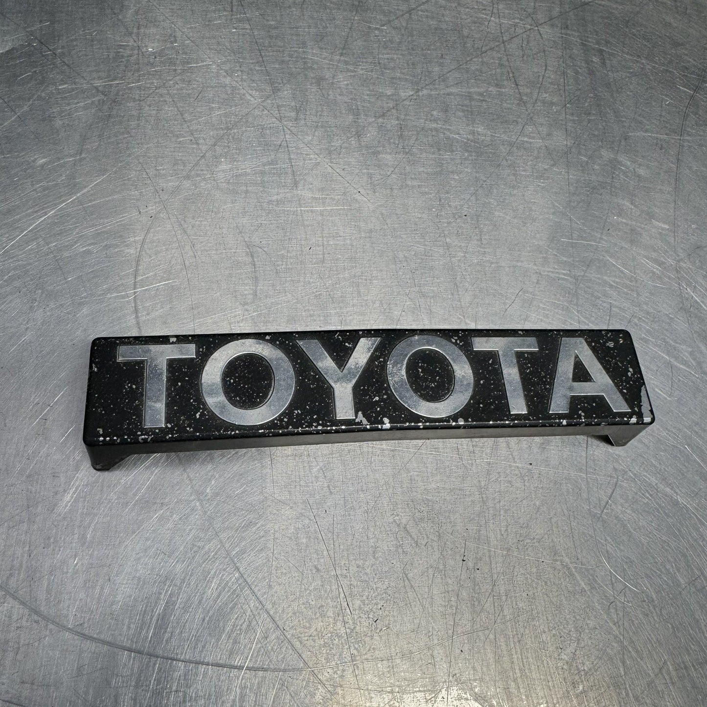 Toyota Corrolla TE71 TE72 Grille Grlle Emblem 81 82 83 84 #1