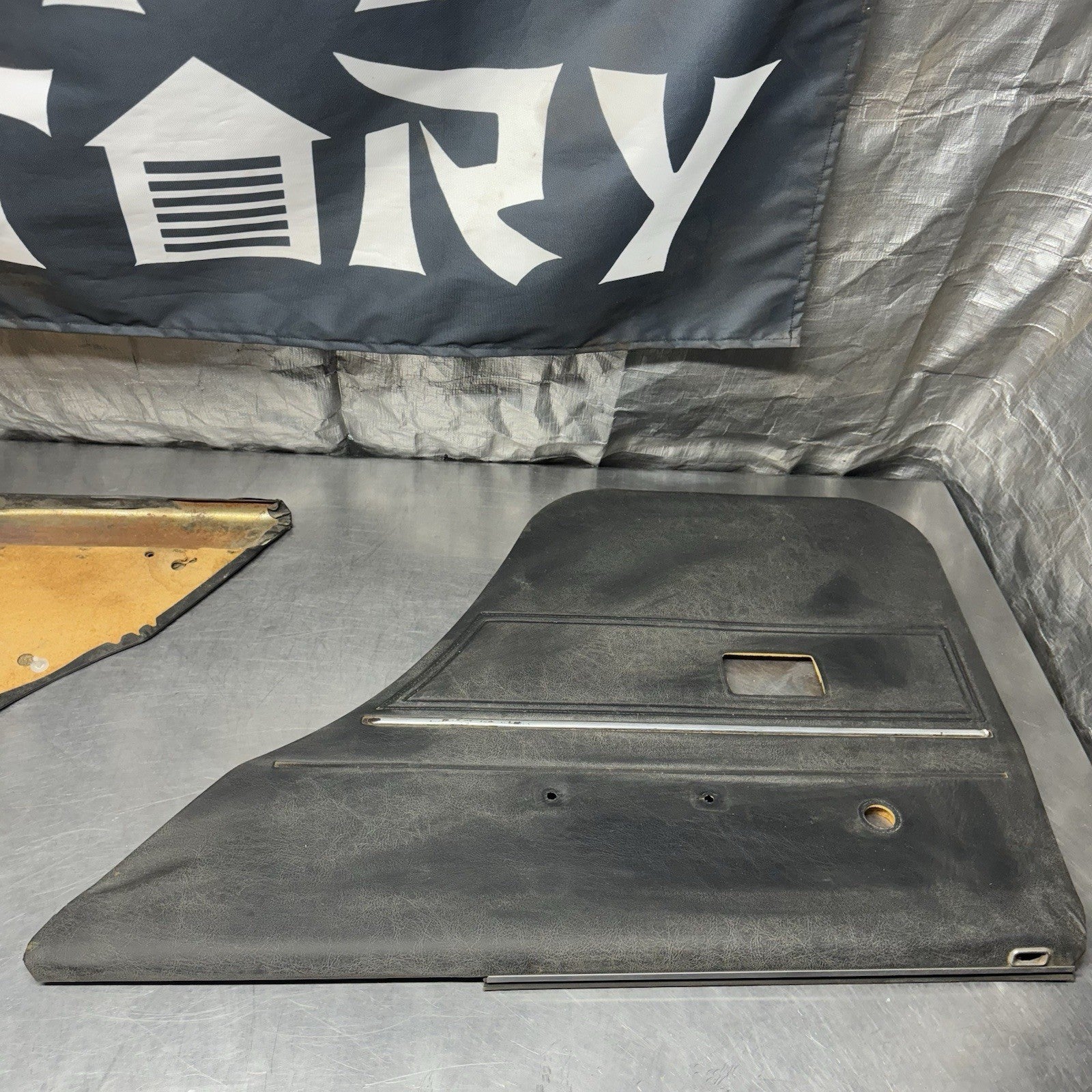 Toyota Corolla KE70 AE71 4 DOOR PANELS WAGON SEDAN COUPE 1980 - 1983 Rear #1