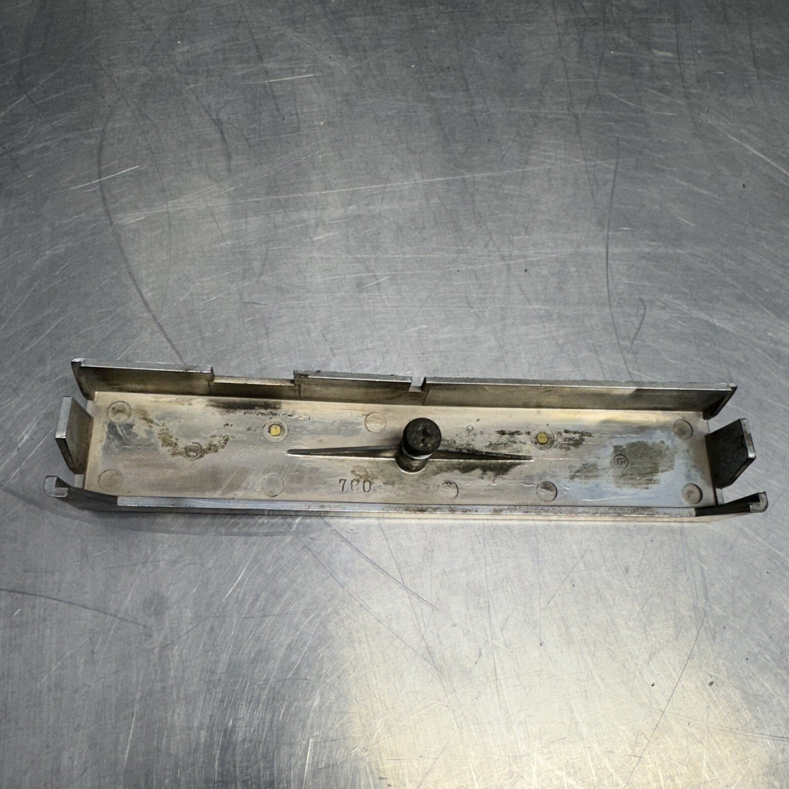 Toyota Corrolla TE71 TE72 Grille Grlle Emblem 81 82 83 84 #1