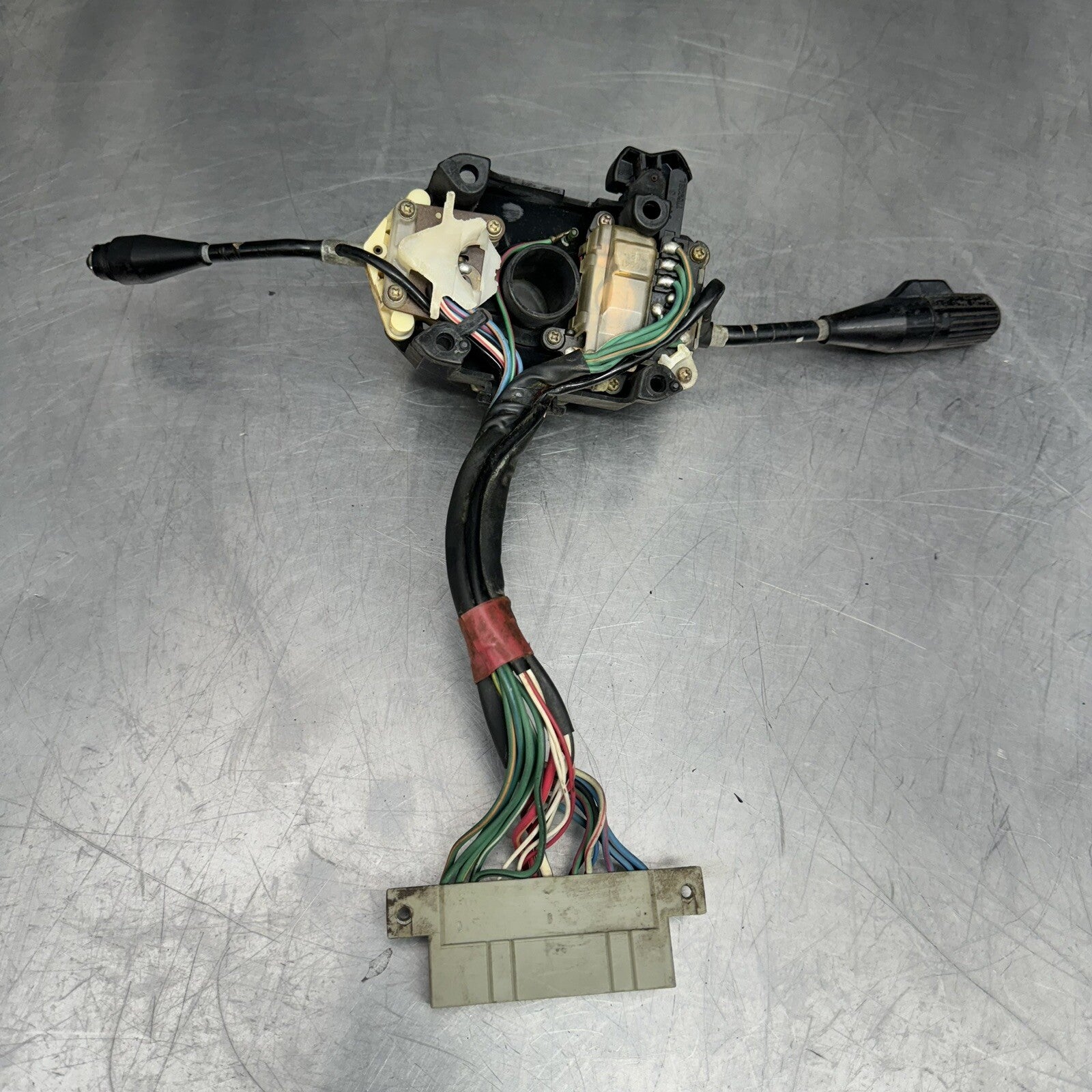 Toyota Corolla KE70 steering column turn signal headlight switch #3