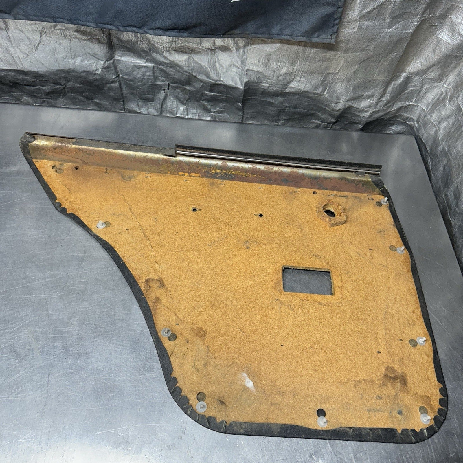 Toyota Corolla KE70 AE71 4 DOOR PANELS WAGON SEDAN COUPE 1980 - 1983 Rear #1