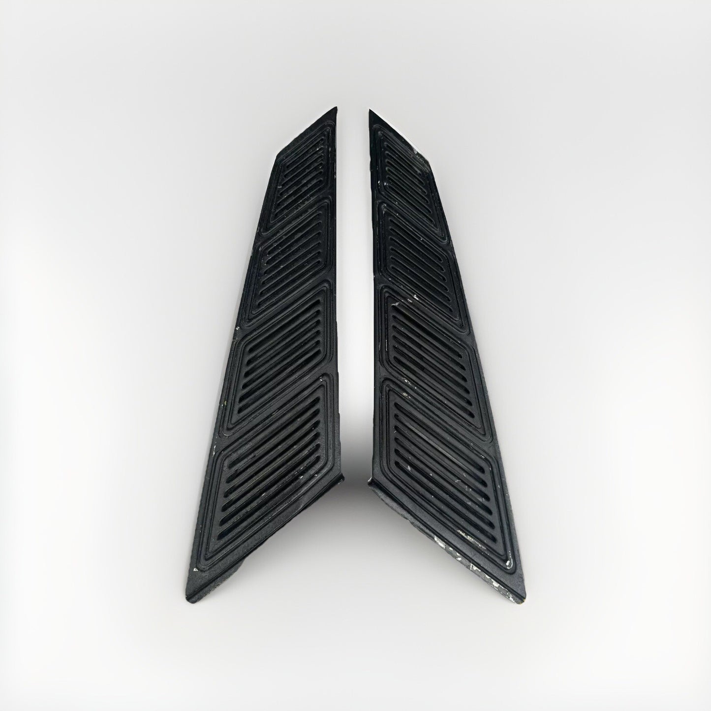 76 77 TOYOTA CELICA RA24 COUPE REAR WINDOW LOUVER SIDE VENT LEFT RIGHT CHROME #1