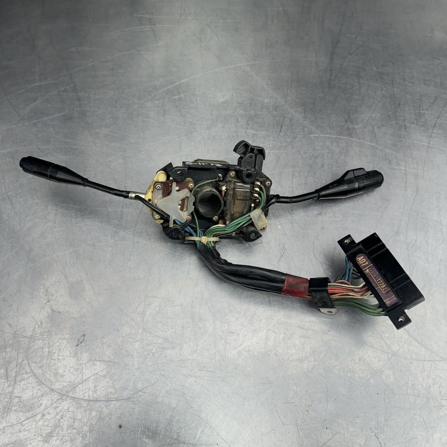 Toyota Corolla KE70 steering column turn signal headlight switch #2