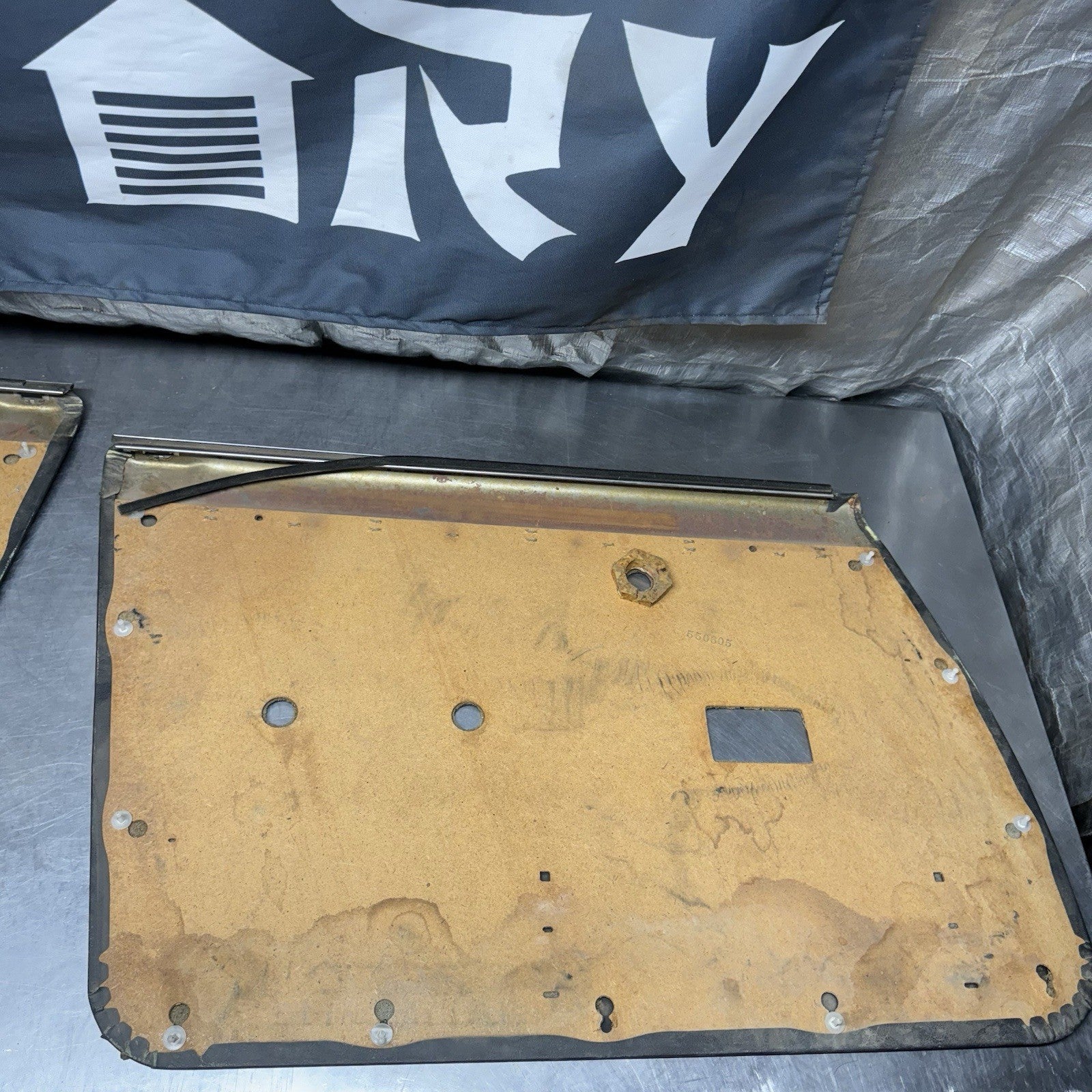 Toyota Corolla KE70 AE71 4 DOOR PANELS WAGON SEDAN COUPE 1980 - 1983 Front #1