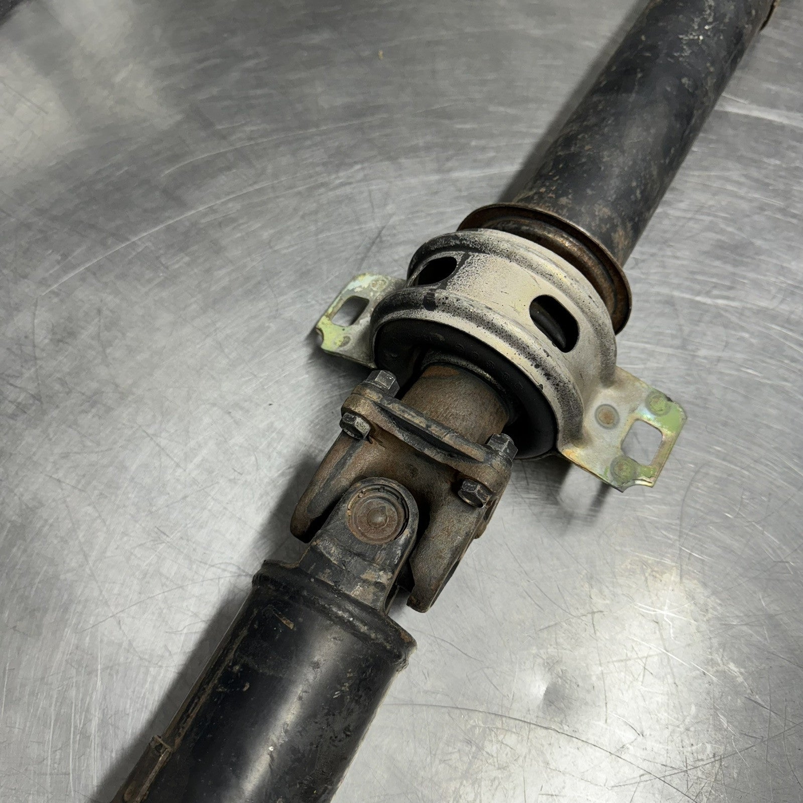 TOYOTA AE86 GTS M/T Driveshaft  W/Center Bearing 4age Drive Shaft Assy OEM #2