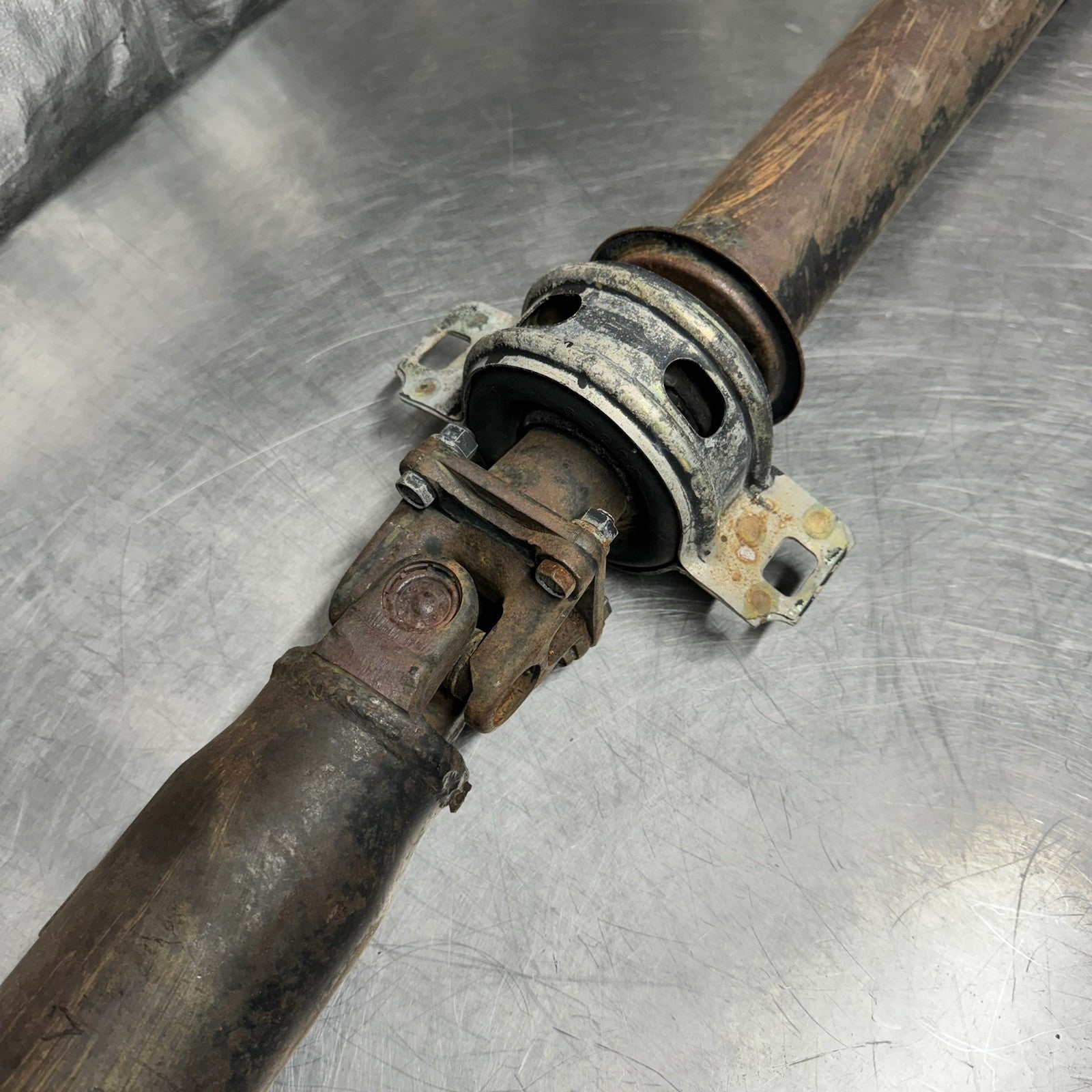 TOYOTA AE86 GTS M/T Driveshaft  W/Center Bearing 4age Drive Shaft Assy OEM #3