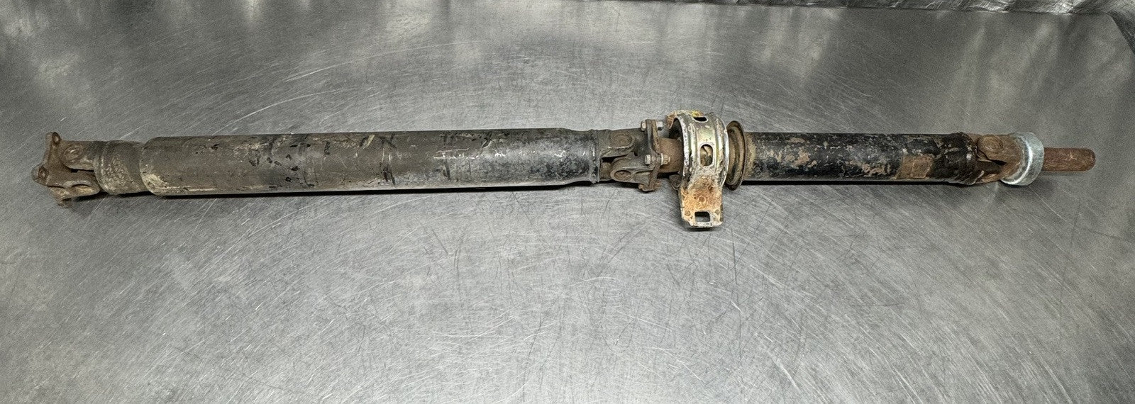 TOYOTA AE86 GTS M/T Driveshaft  W/Center Bearing 4age Drive Shaft Assy OEM #1