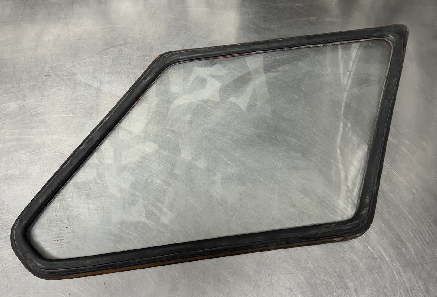 Toyota  Corolla TE72 WAGON Quarter glass Left SEAL 1980-1983 #1
