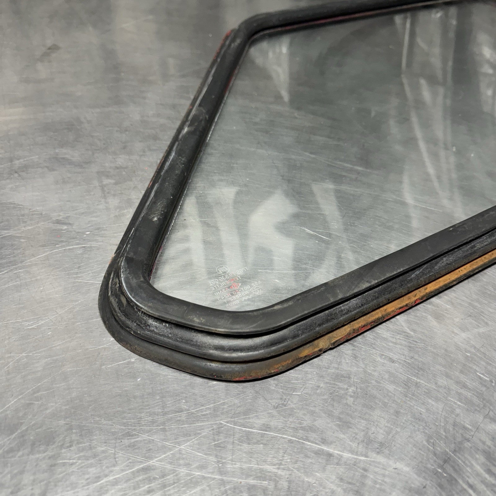 Toyota  Corolla TE72 WAGON Quarter glass Left SEAL 1980-1983 #1