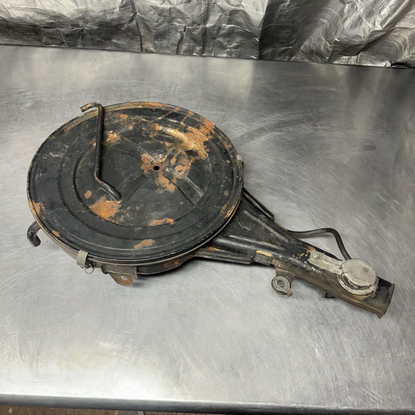 Toyota Hilux Air Cleaner Filter Assembly 1975 20R #1