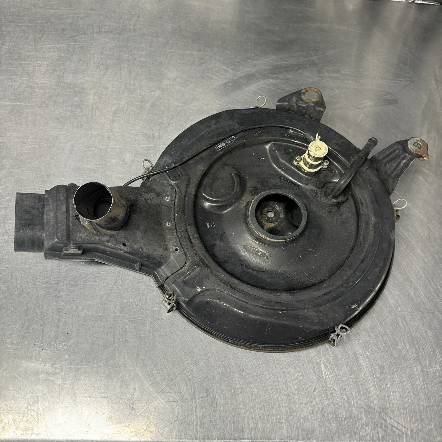 Toyota Corolla SR5 4AC 1.6 Air Cleaner Rear Wheel Drive Liftback Sedan #2