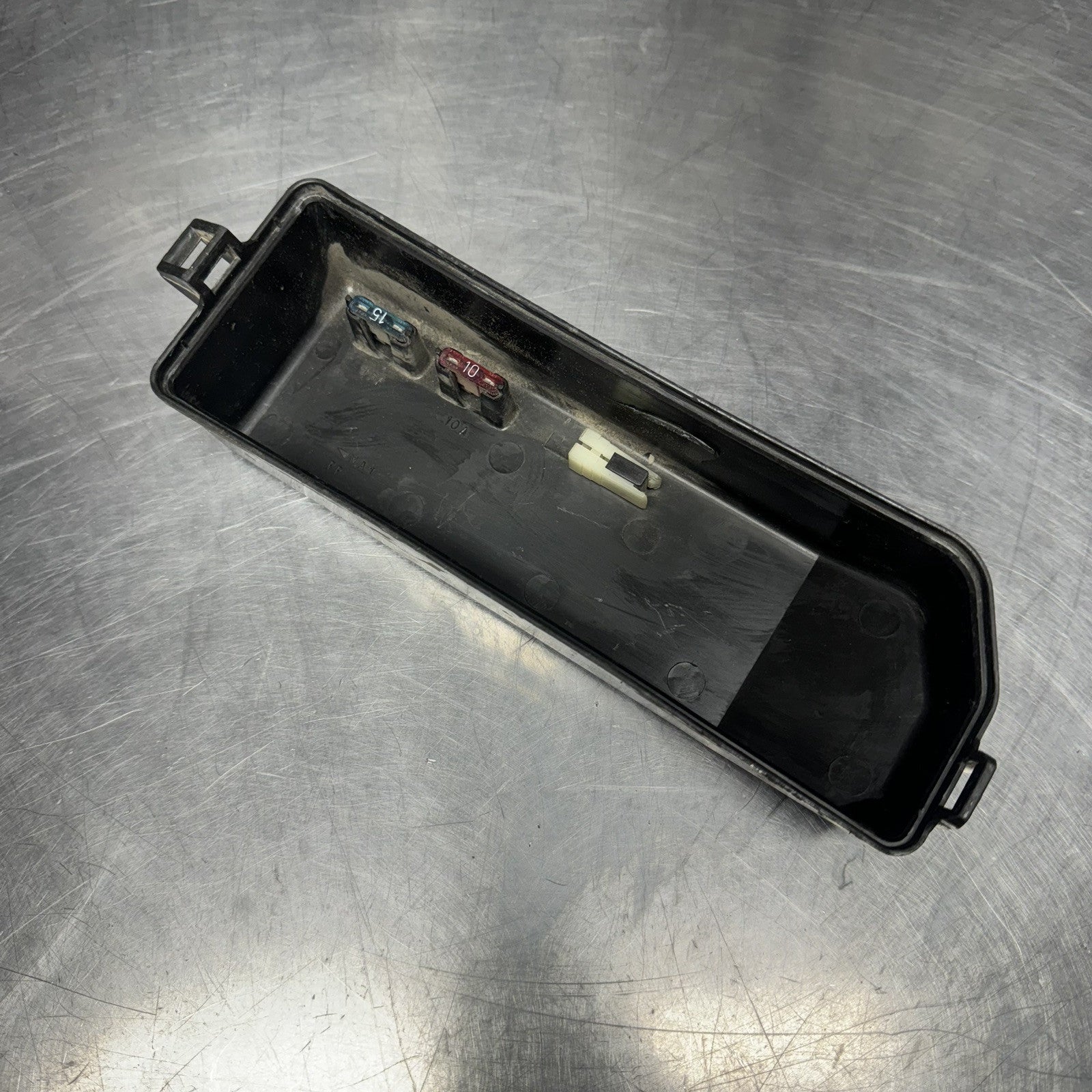 TOYOTA MR2 85-89 MR2 rear fuse box cover oem 82661-17030 #1