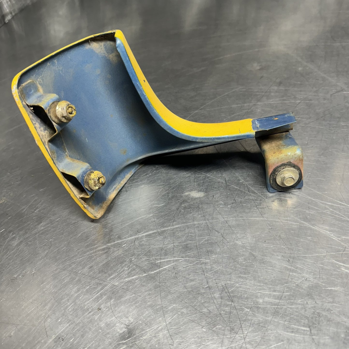 76 77 TOYOTA CELICA GT RA24 RA29 BUMPER FILLER PANEL COVER TRIM LEFT DRIVER #1