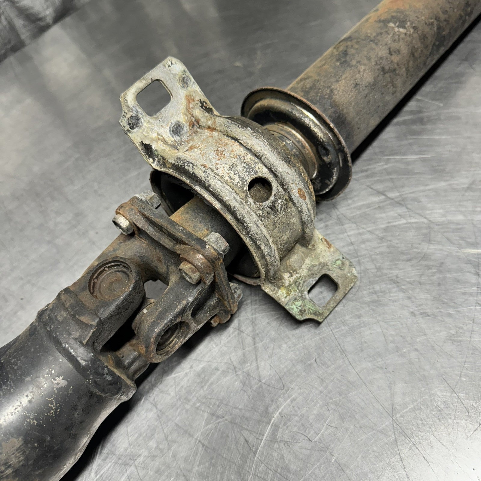 TOYOTA AE86 GTS M/T Driveshaft  W/Center Bearing 4age Drive Shaft Assy OEM #5