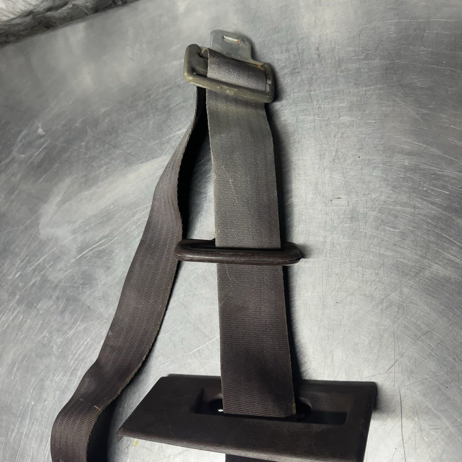 84-87 Toyota Corolla GTS AE86 Front right Passenger Seat Belt Red #1