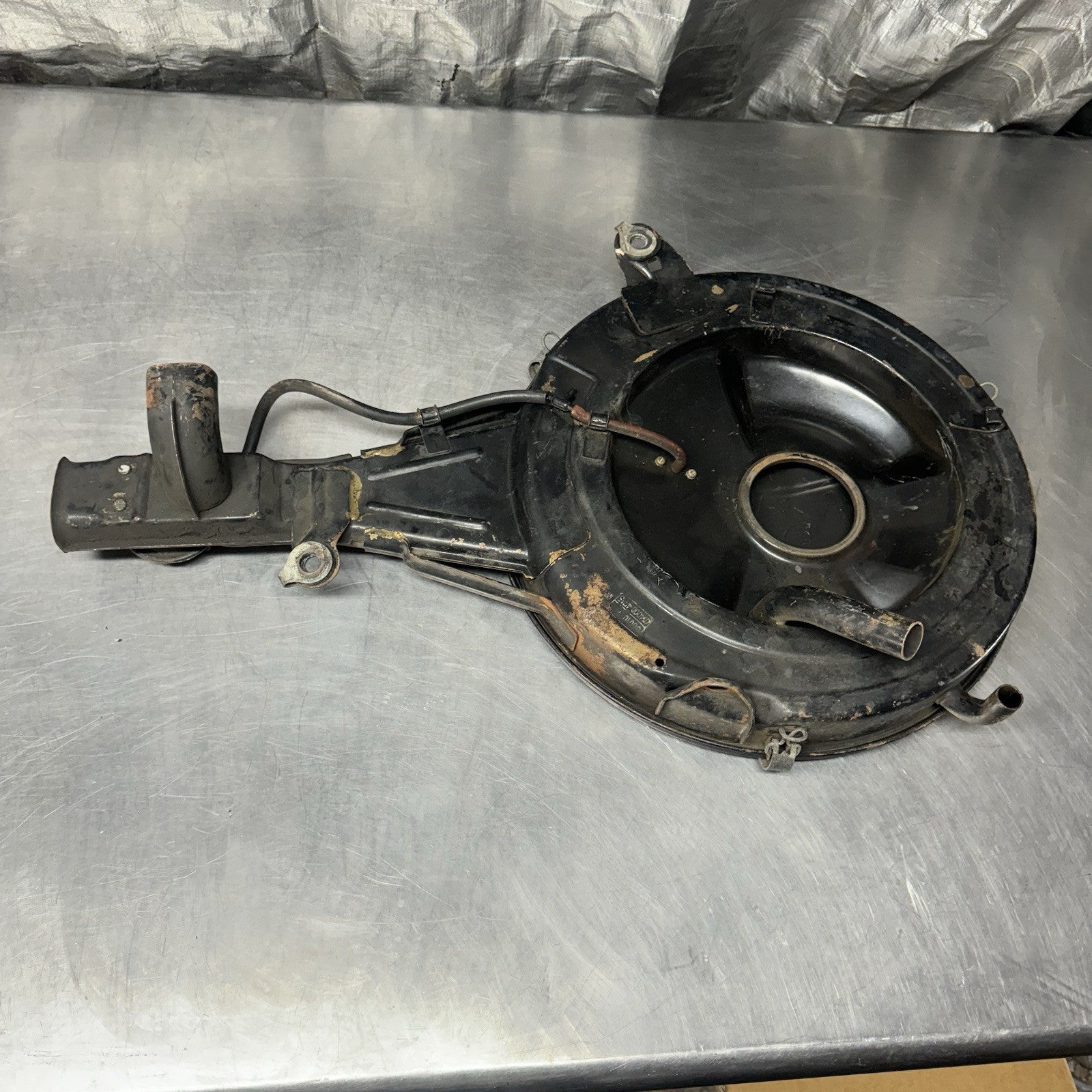 Toyota Hilux Air Cleaner Filter Assembly 1975 20R #1