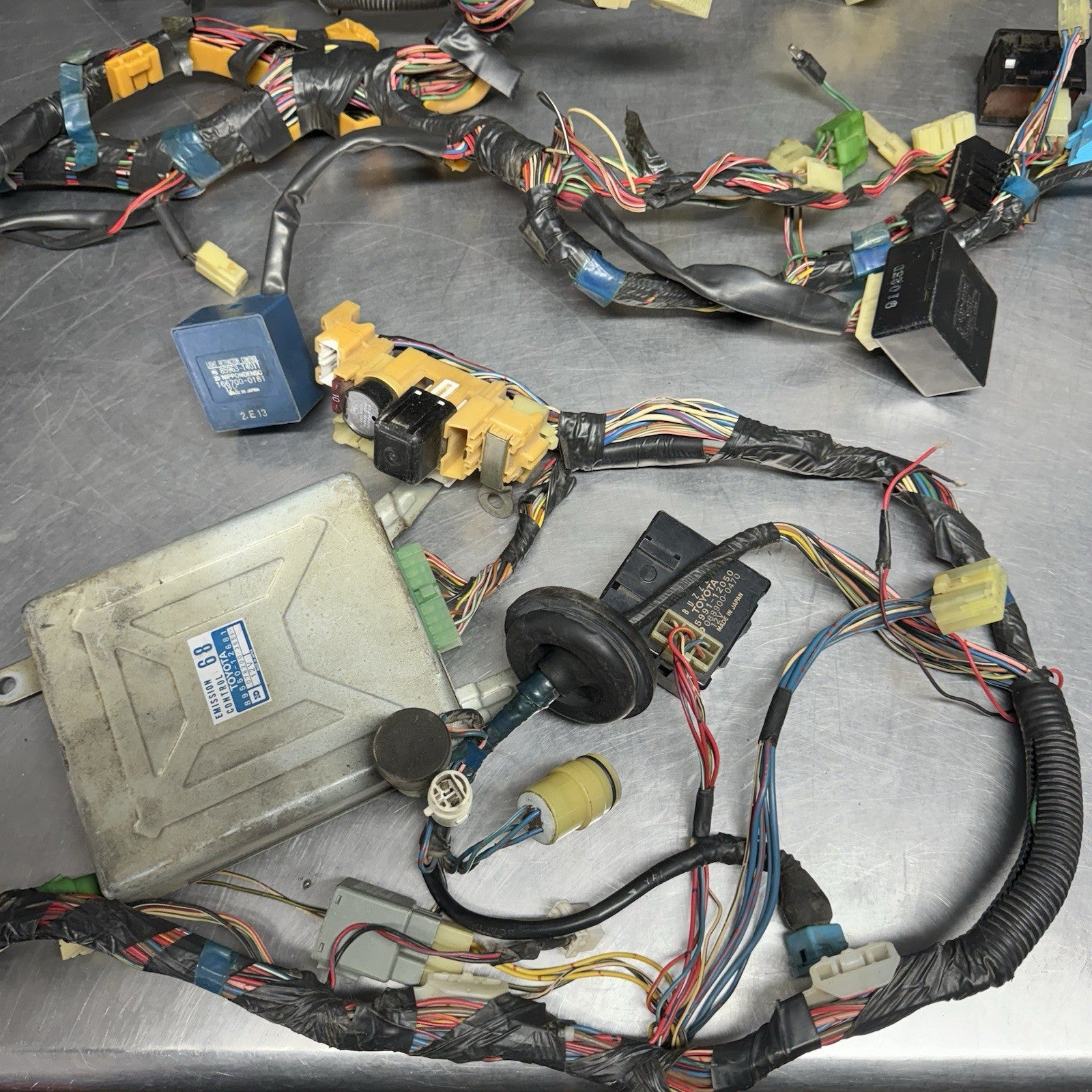 AE86 toyota Corolla GTS RWD Under Dash Fuse Box Cluster wiring harness oem #2