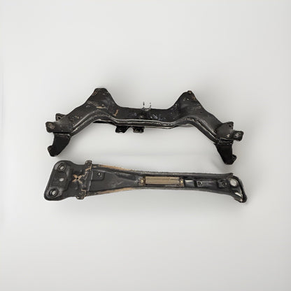 2000-2002 Nissan Sentra 2.0 Sr20de Front Crossmember Subframe Cradle K Member #1