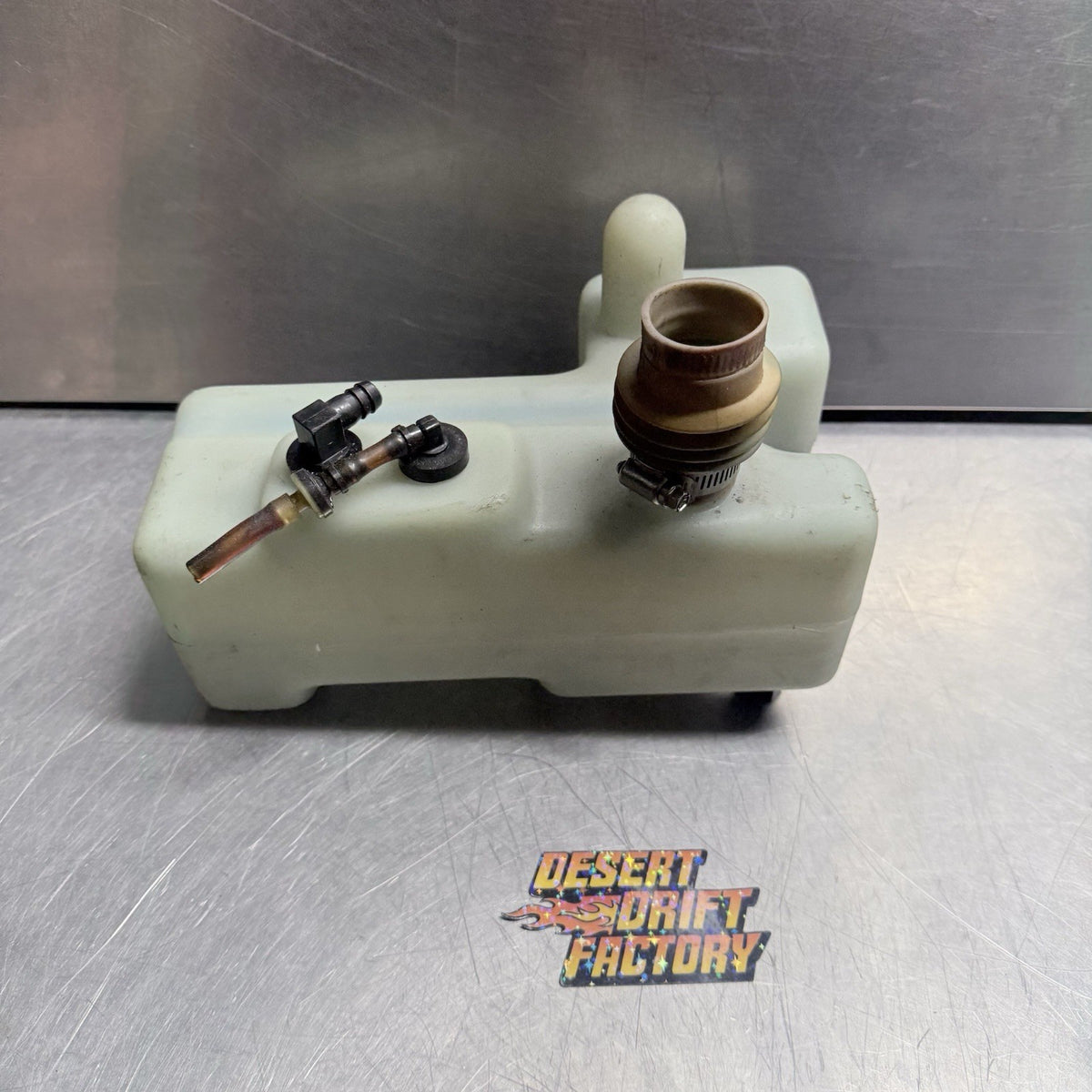 1993 93 Seadoo Sea Doo GTS 587 Bombardier PWC Body Gas Tank Fuel Gasoline Oil
