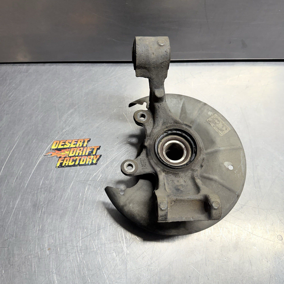 90-93 MAZDA MX-5 MIATA OEM REAR RIGHT SUSPENSION SPINDLE KNUCKLE HUB #5