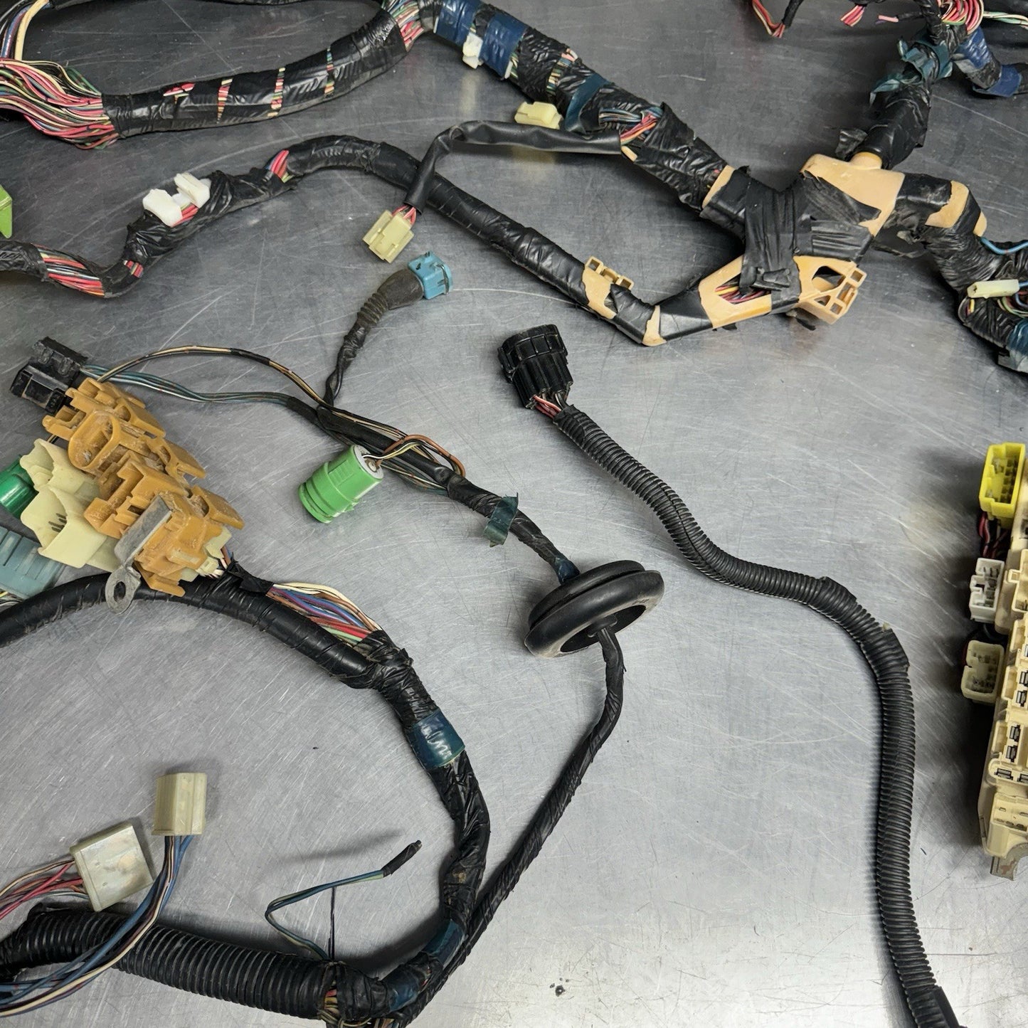AE86 toyota Corolla GTS RWD Under Dash Fuse Box Cluster wiring harness oem #3