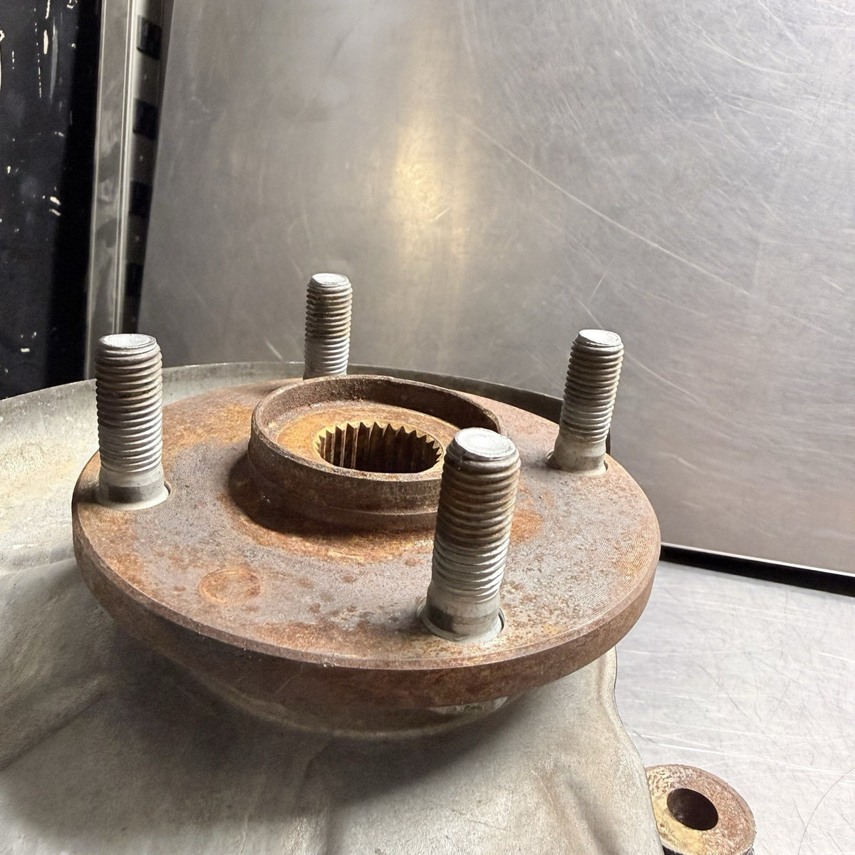 94-97 Mazda Miata / Rear Spindle Knuckle / Passenger Side / NO ABS #1