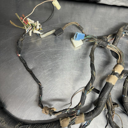Toyota Corolla KE70 KE72 TE71 TE72 Wiring Harness Fuse Box Under Dash #1