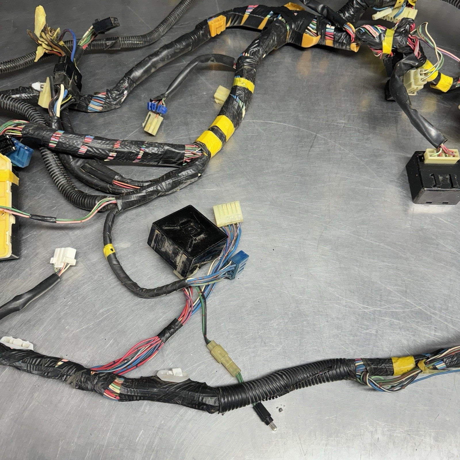 AE86 toyota Corolla GTS RWD Under Dash Fuse Box Cluster wiring harness oem #1