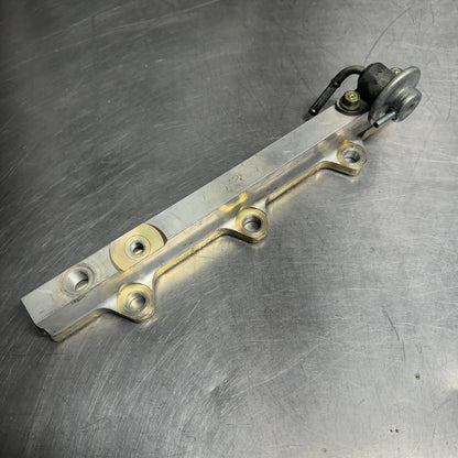 Toyota 4A-GE 16v Fuel Rail / Ramp with Pressure Regulator (Corolla MR2 AE86) #4