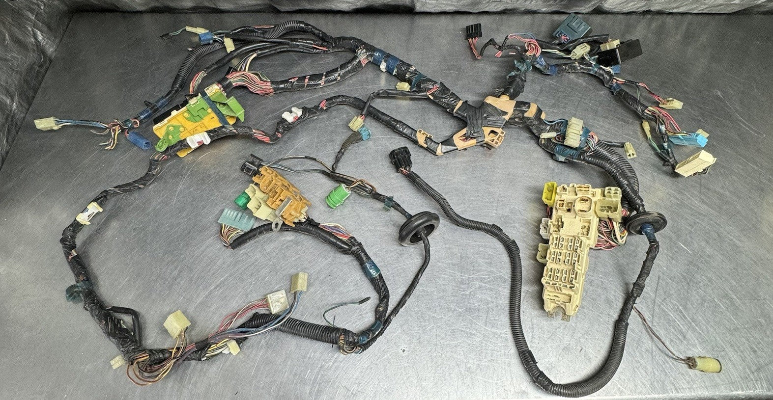 AE86 toyota Corolla GTS RWD Under Dash Fuse Box Cluster wiring harness oem #3