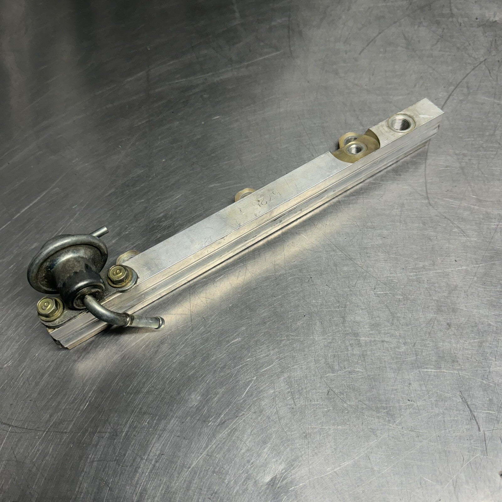 Toyota 4A-GE 16v Fuel Rail / Ramp with Pressure Regulator (Corolla MR2 AE86) #4
