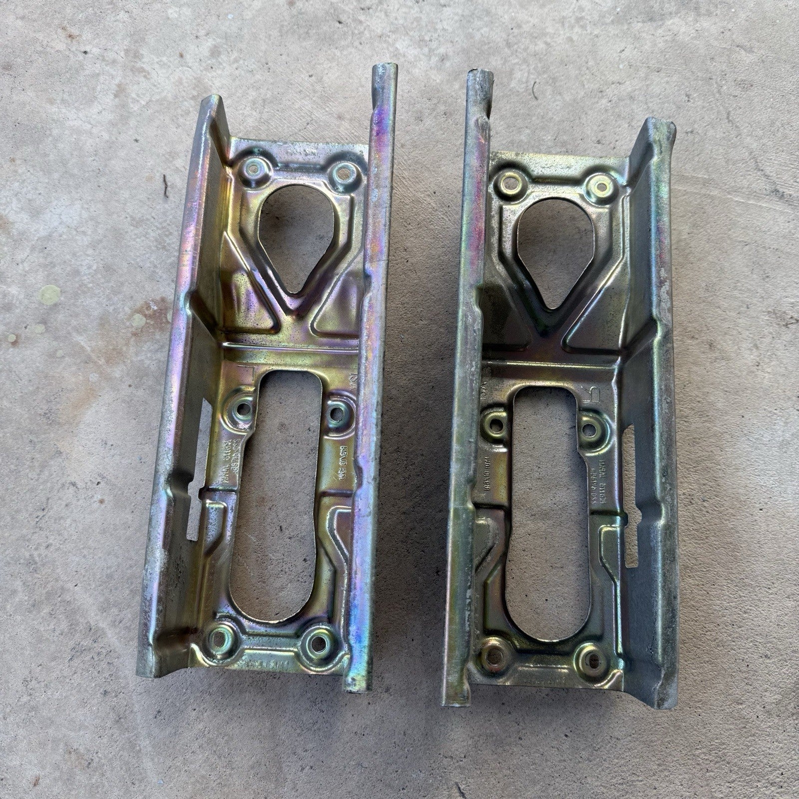 1981-1985 MAZDA RX7 FB OEM TAIL LIGHT MOUNTING BRACKET PAIR #1