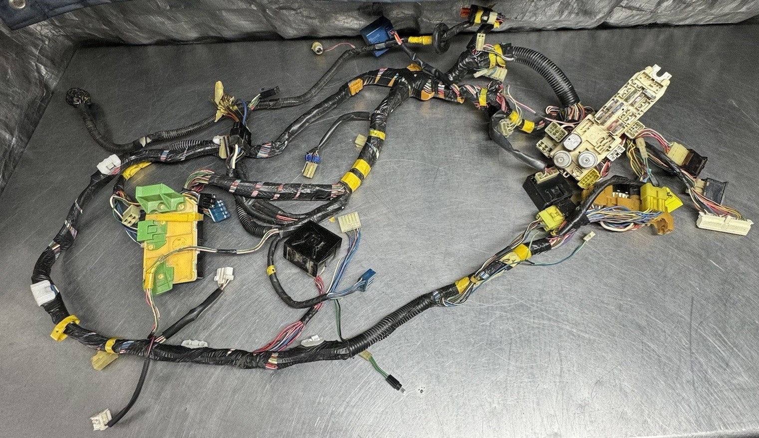 AE86 toyota Corolla GTS RWD Under Dash Fuse Box Cluster wiring harness oem #1