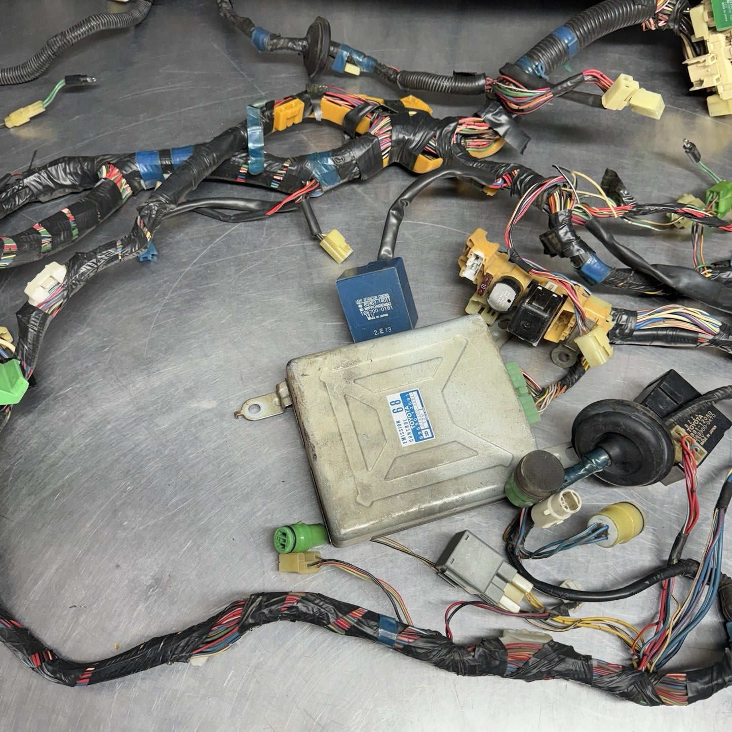 AE86 toyota Corolla GTS RWD Under Dash Fuse Box Cluster wiring harness oem #2