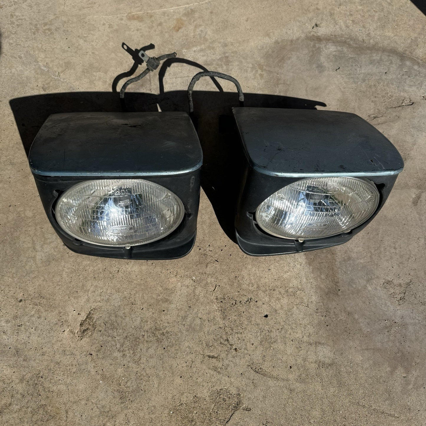 1983 Mazda RX-7 FB Pair R&L Headlight assembly Right Left head light OEM gray