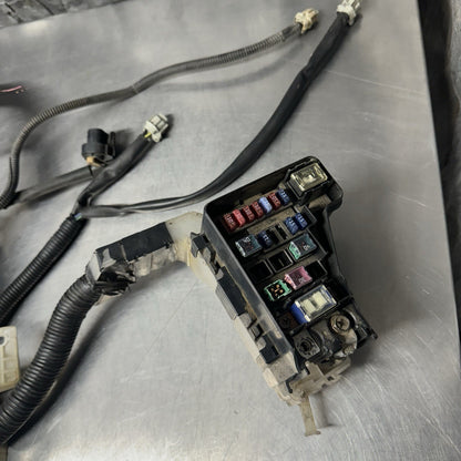 OEM 2001 Nissan Sentra 2.0L SR20DE Auto Harness Engine Fuse Box #1