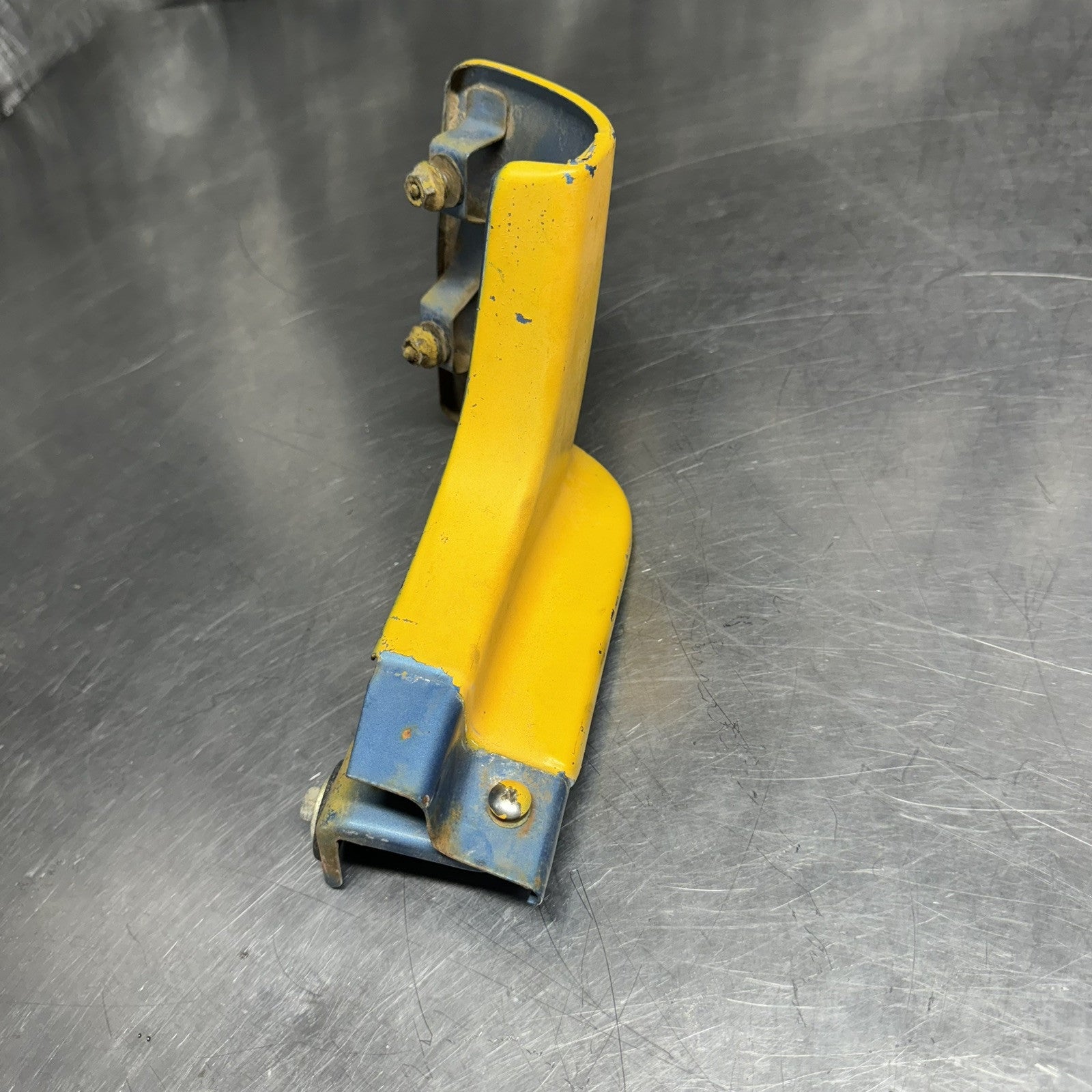 76 77 TOYOTA CELICA GT RA24 RA29 BUMPER FILLER PANEL COVER TRIM LEFT DRIVER #1