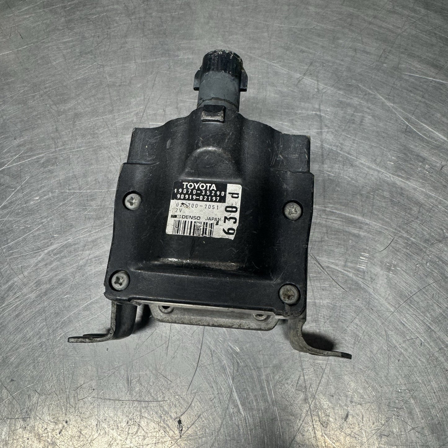 90-95 Toyota 4Runner 3VZ-E Ignition Coil W/ Igniter 89621-12050