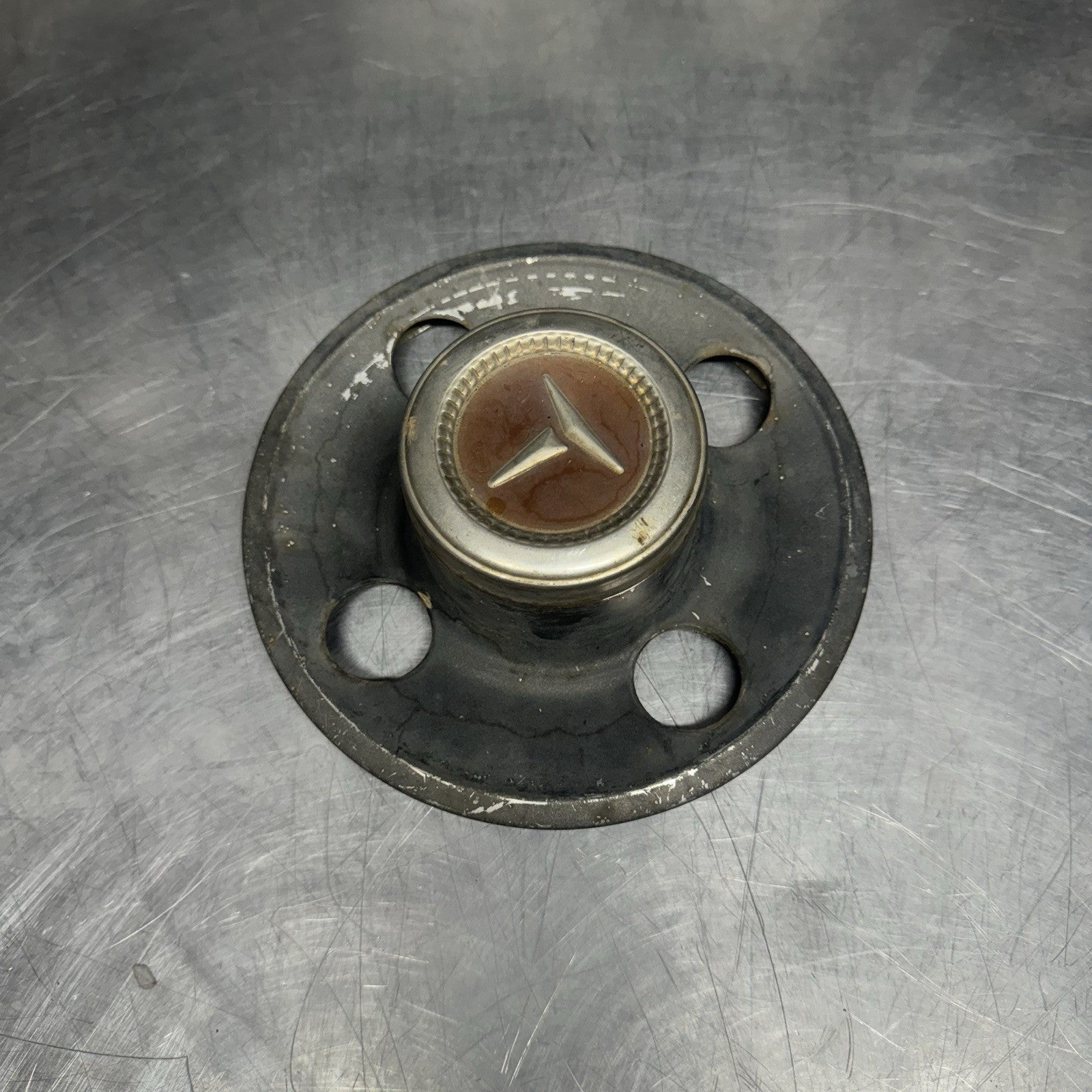 1970s 80s Toyota Corolla Sprinter Celica Corona Metal Wheel Center Cap Hubcap #2