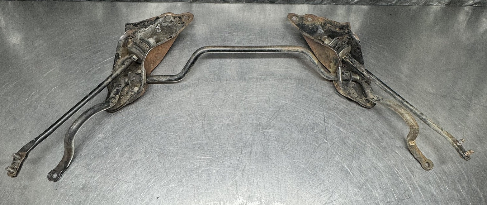 Toyota Corolla Ae86 Front Tension Rod Sway Bar Control Arms And Bracket #1