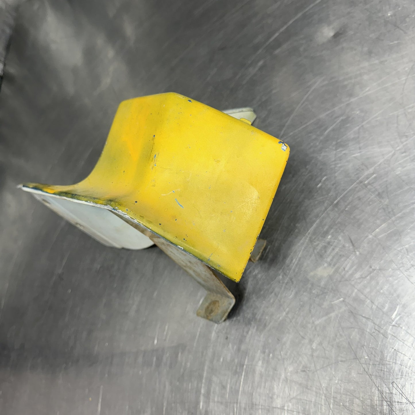 76 77 TOYOTA CELICA GT RA24 RA29 LEFT DRIVER BUMPER FILLER PANEL COVER TRIM #1