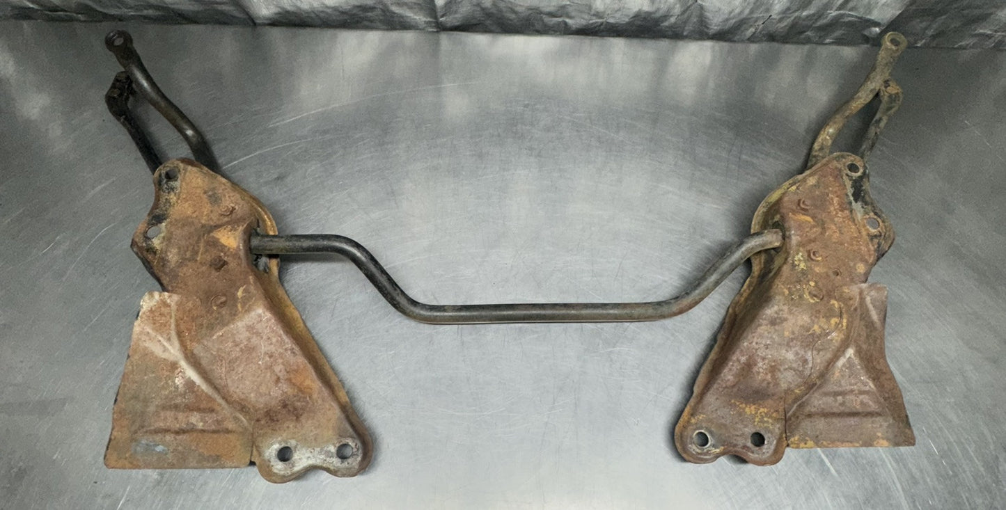 Toyota Corolla Ae86 Front Tension Rod Sway Bar Control Arms And Bracket #1