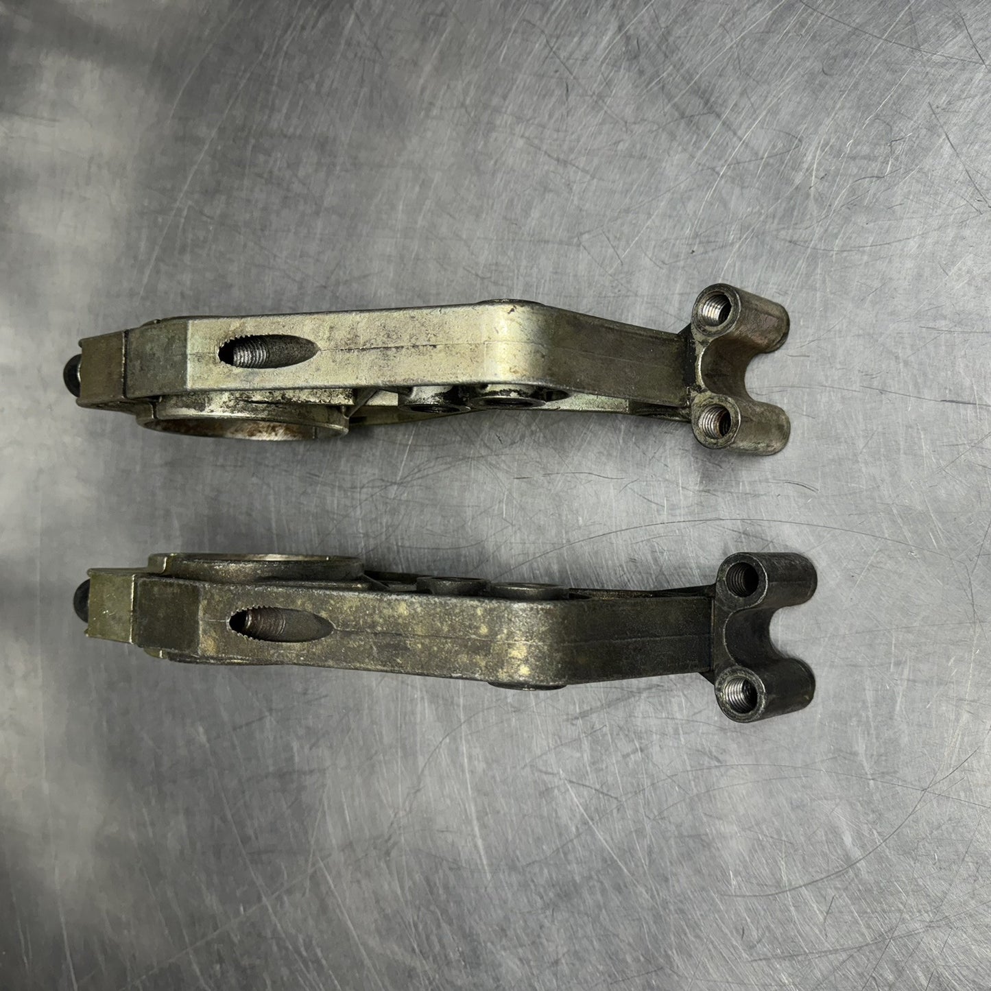 Howe 31991, Kit Cadmium Steel Trailing Arm & Shock Mnt Performance Racing Pair